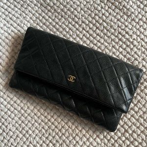 CHANEL Caviar Clutch